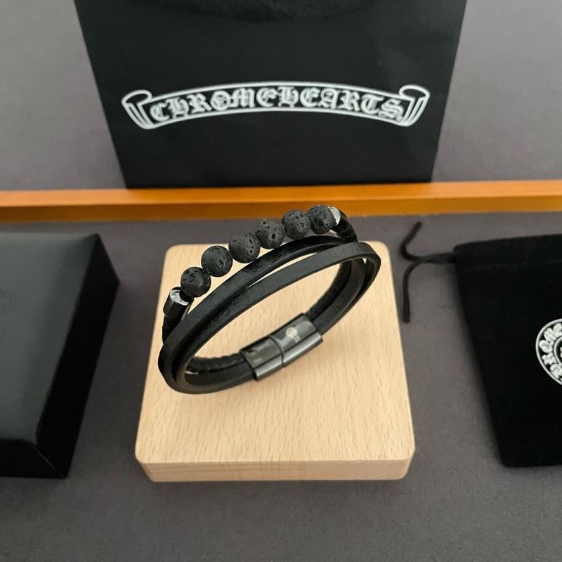 Ch**me He**ts necklaces